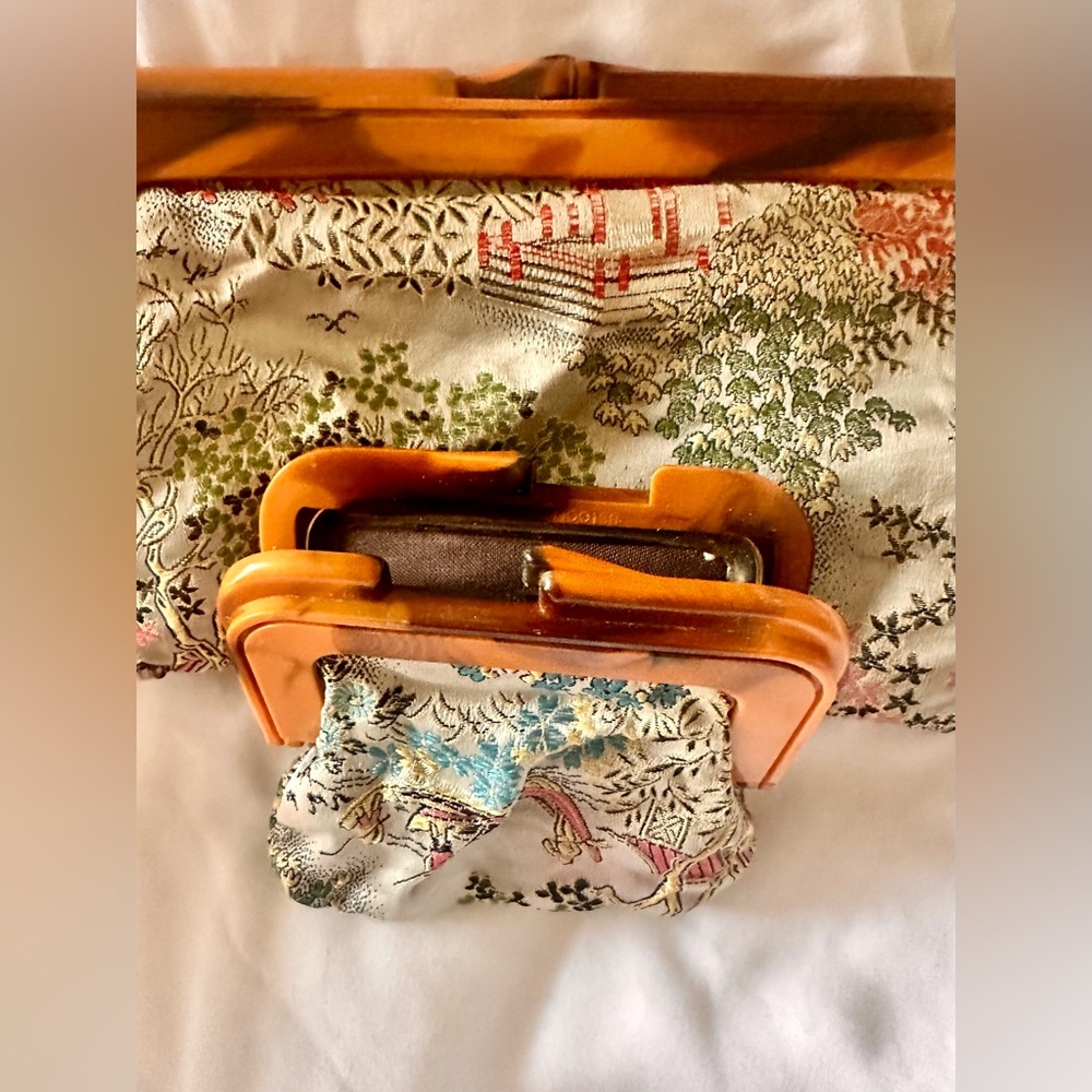 ***SOLD*** Vintage Asian Inspired Silk Clutch & Matching Coin Purse Tortoise - Picture 9 of 9